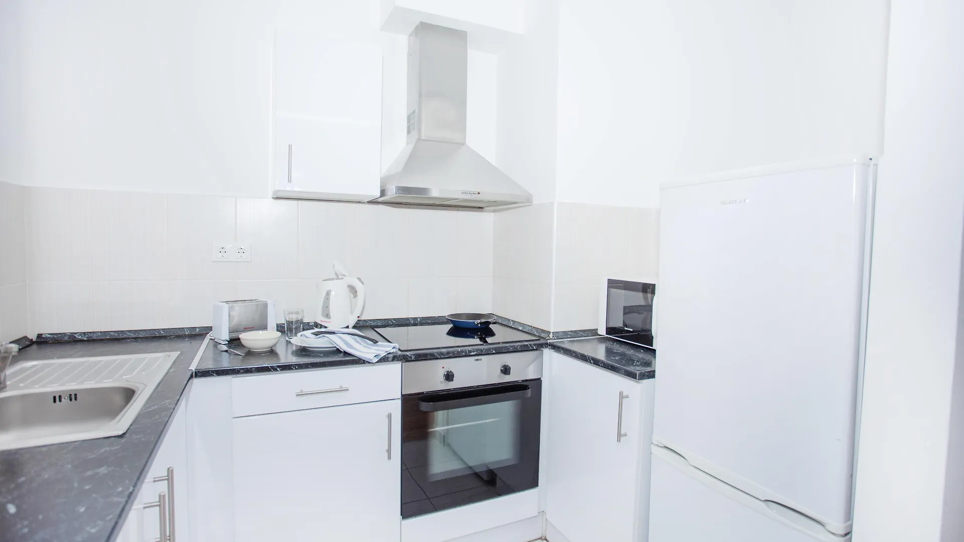 Maple Tree Budget Apartments Budapest