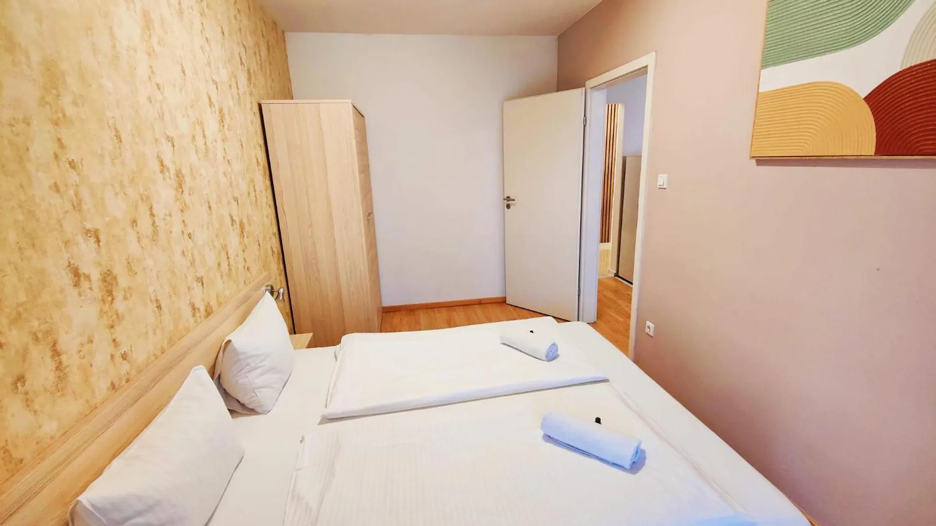 Maple Tree Budget Apartments Budapest Ungarn
