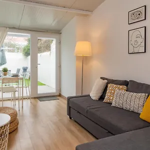 Lovely & Bright Family Flat W/ Patio Apartamento Lisboa