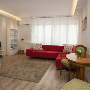 Ilona 2 Bedrooms In The Center Appartement