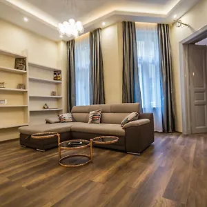  Apartman Fashion Street