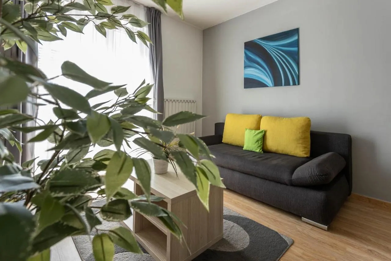 Maple Tree Budget Apartments Budapest