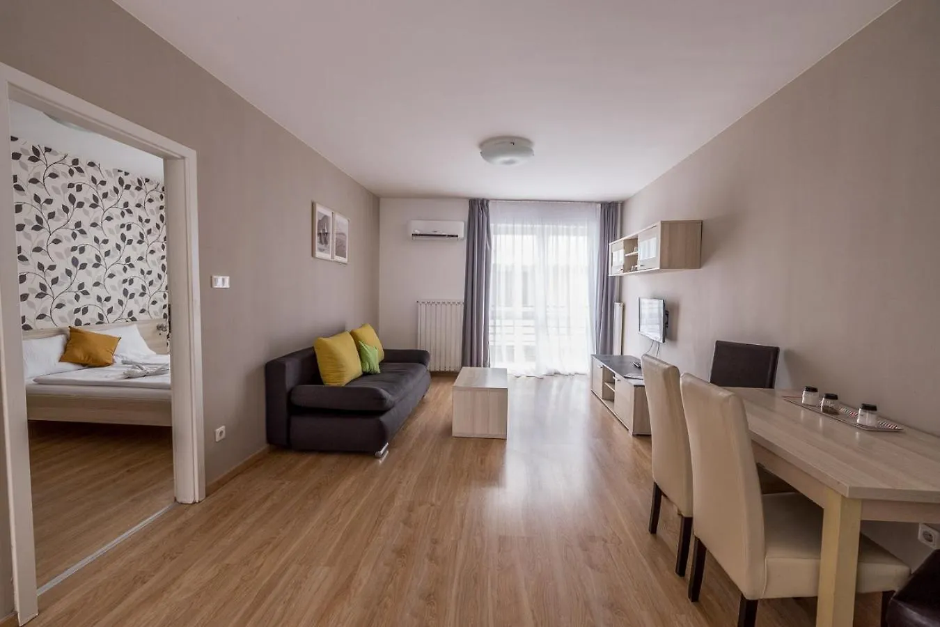 Maple Tree Budget Apartments Budapest
