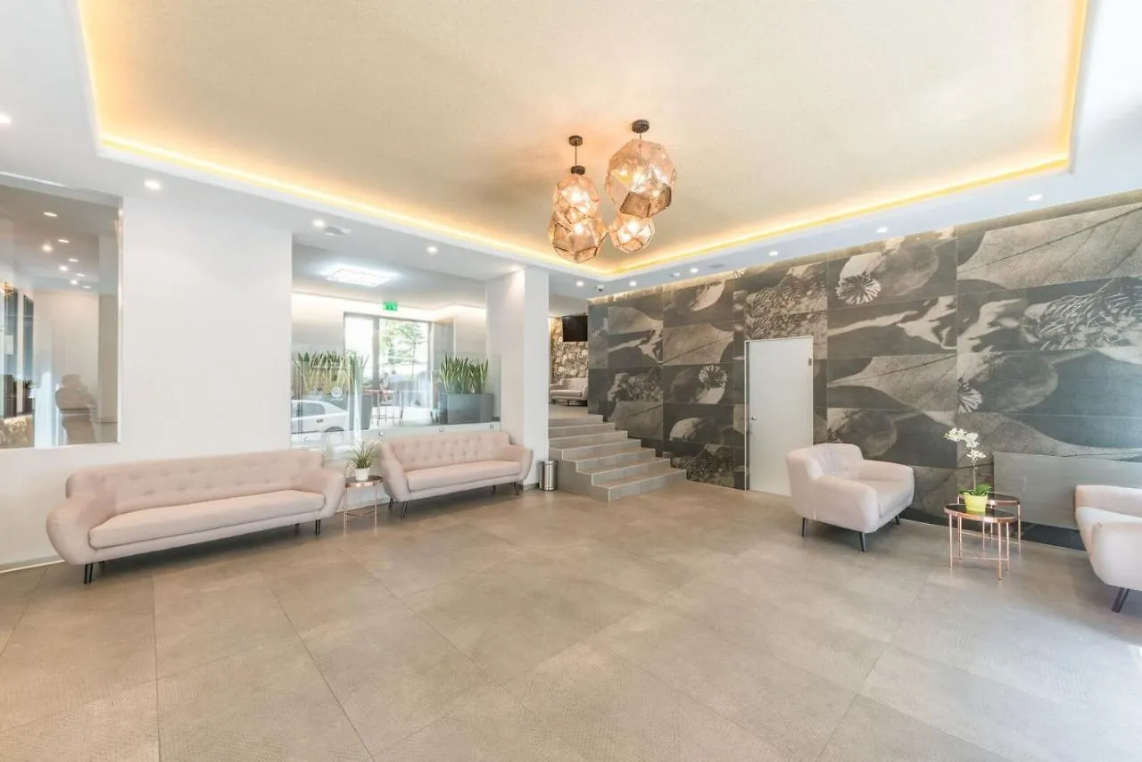Maple Tree Budget Apartments Budapest