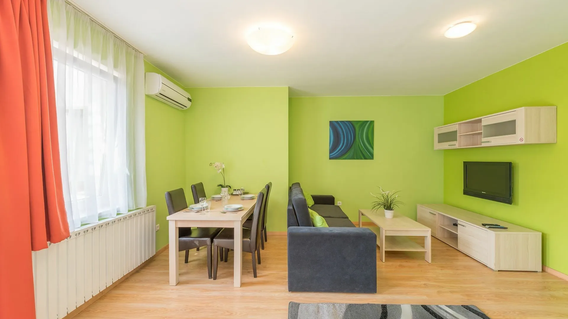 Maple Tree Budget Apartments Budapest